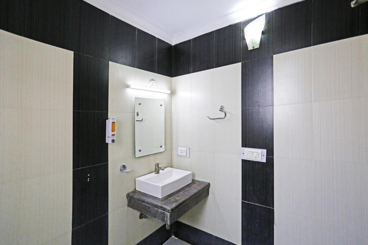 Hotel Ambrosia - A Boutique Hotel New Delhi Exterior photo