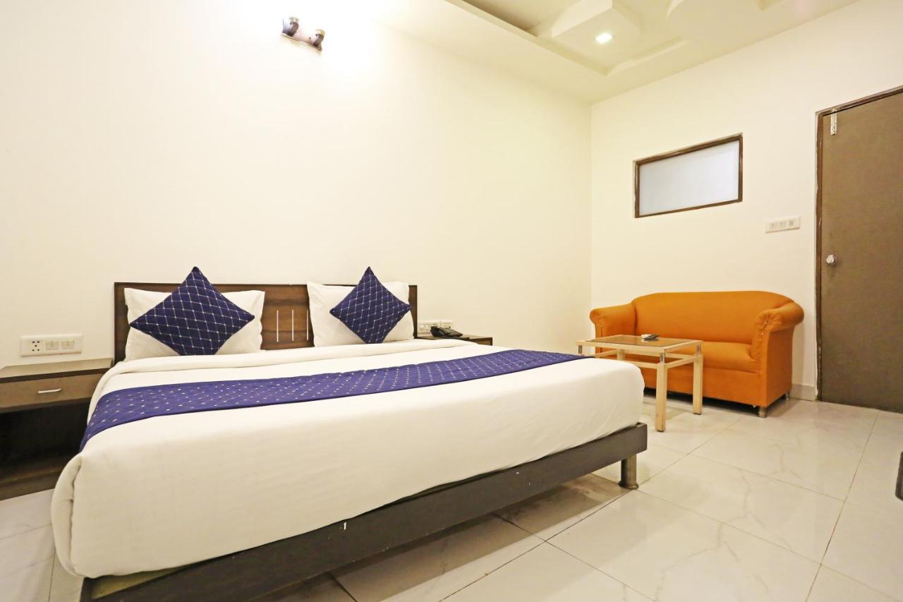 Hotel Ambrosia - A Boutique Hotel New Delhi Exterior photo