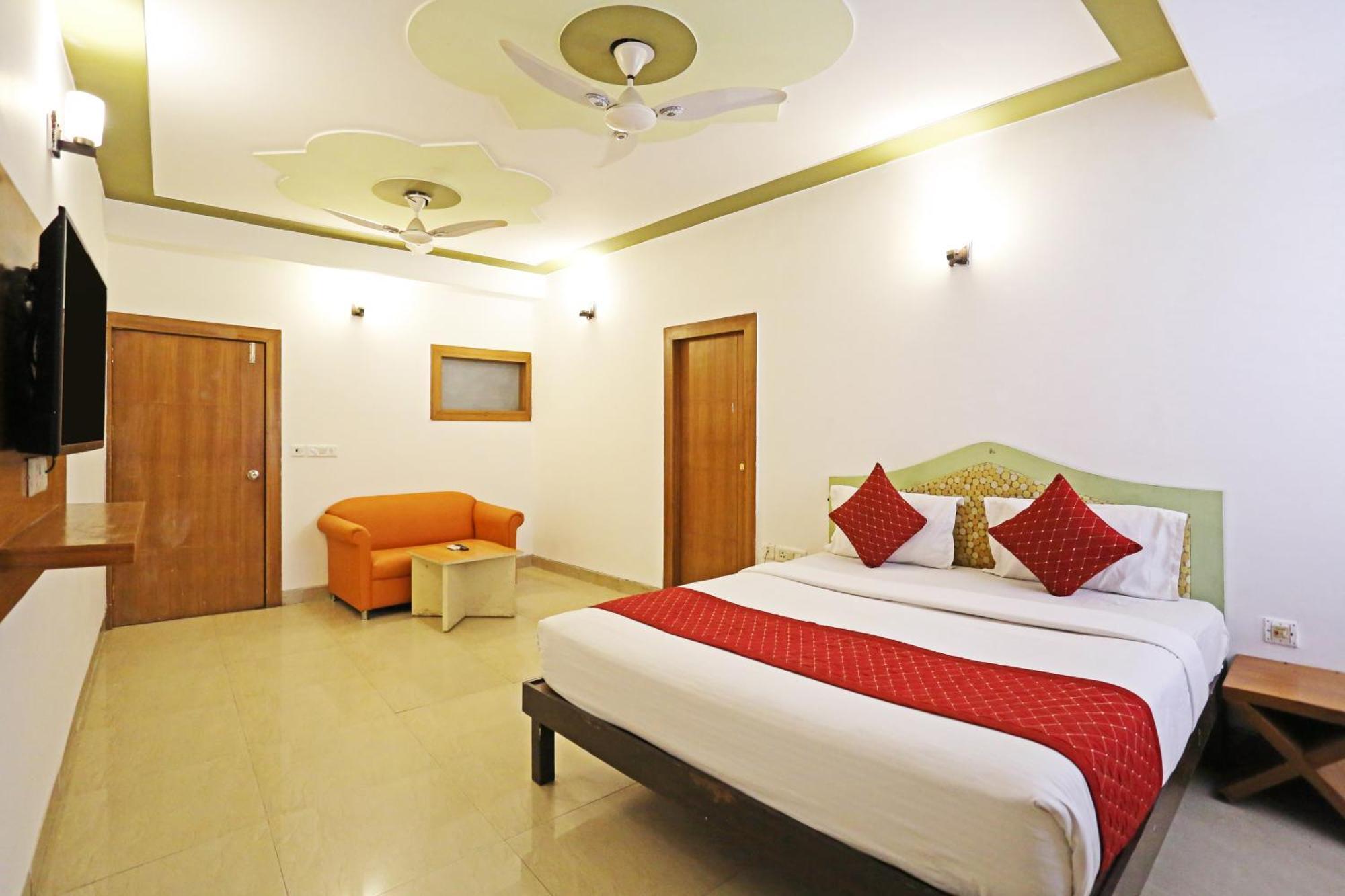 Hotel Ambrosia - A Boutique Hotel New Delhi Exterior photo